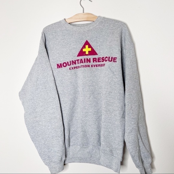 Disneyworld Magic Kingdom Mount Everest Rescue Team Sweatshirt Size M Gray - Picture 2 of 3